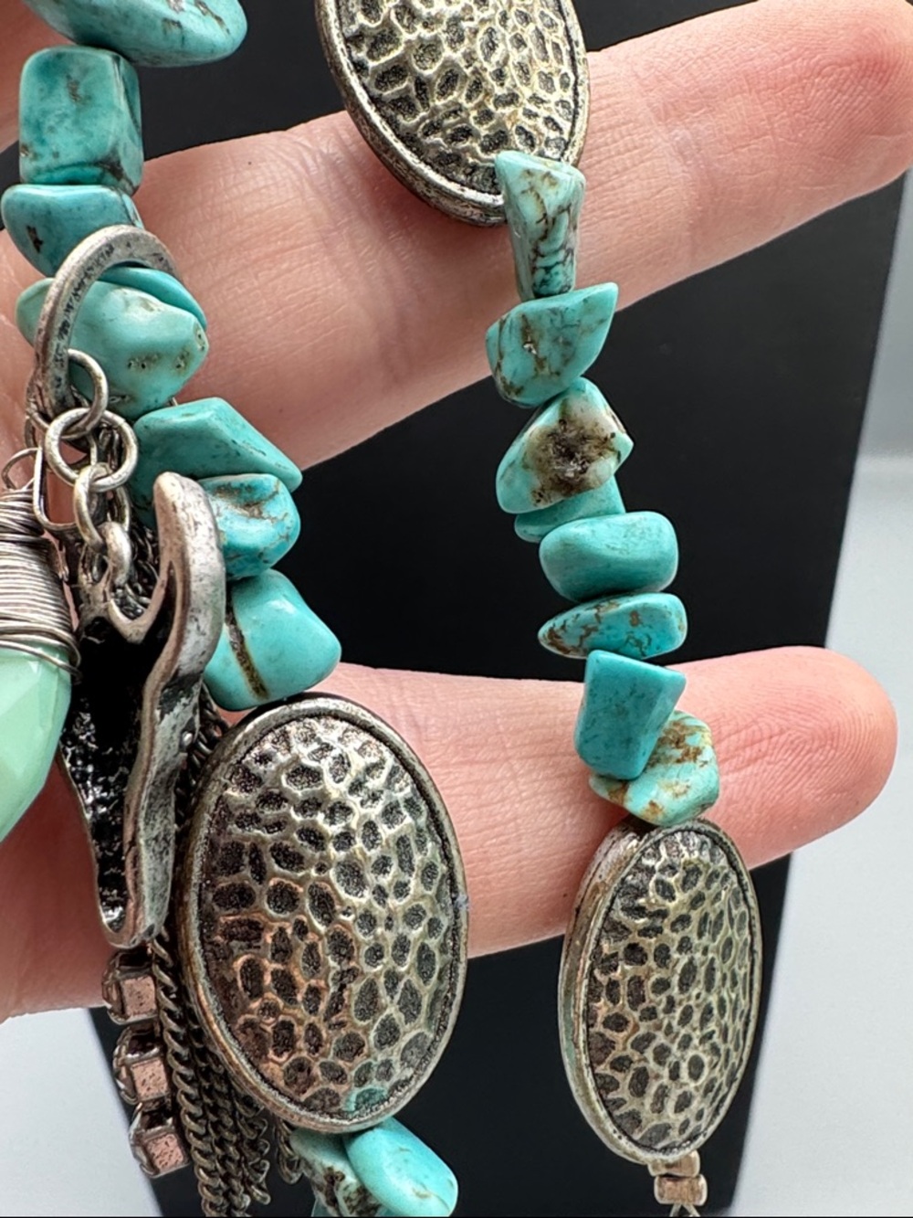 Turquoise Chip Bead Necklace with Silver Tone Accents - Picture 4 of 6